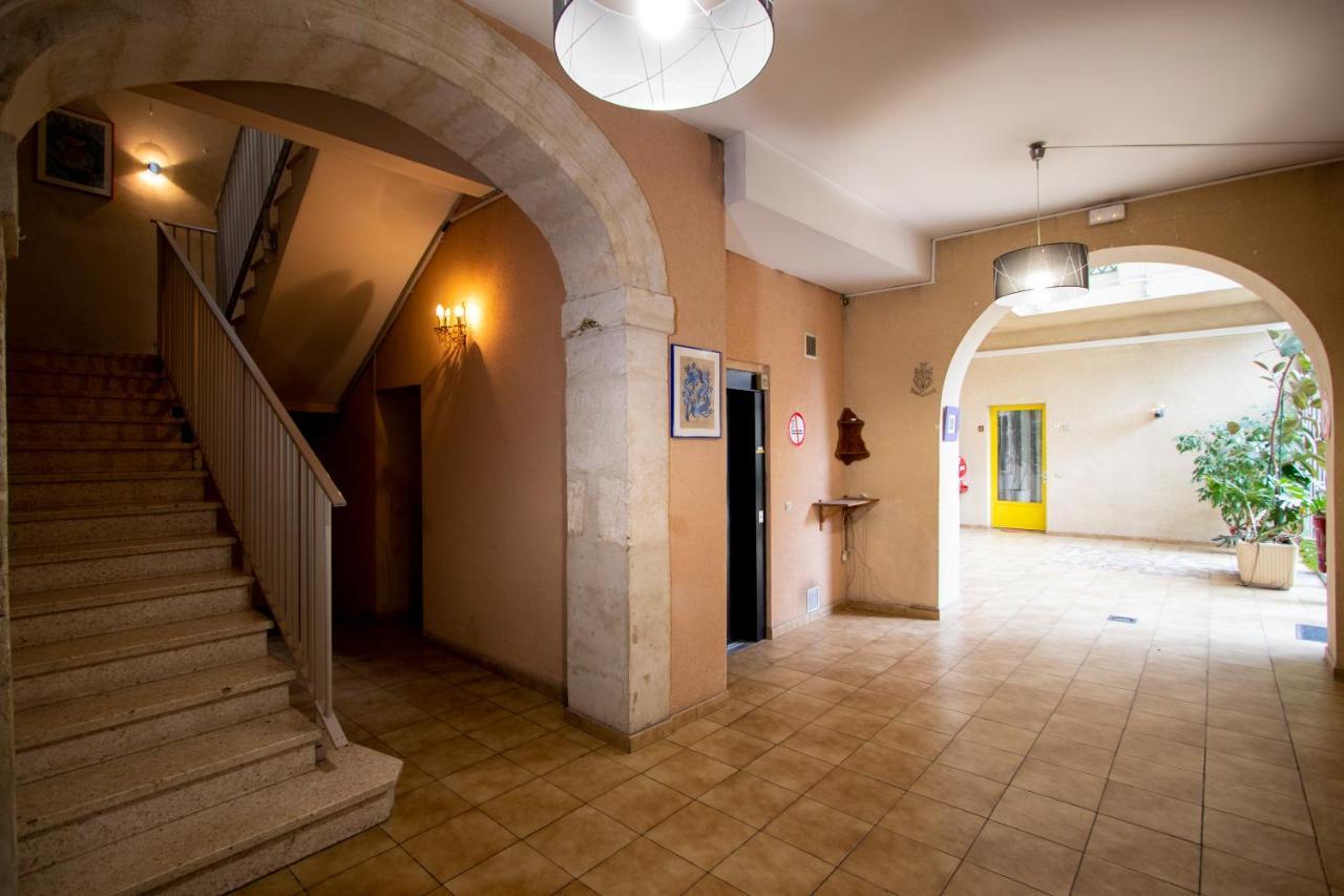 La Maison D'Antonin Nimes Luaran gambar